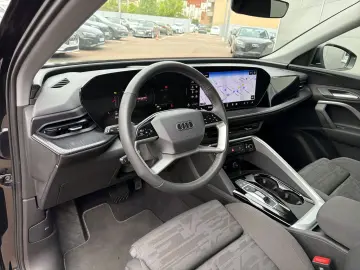 AUDI Q5 SUV TDI qu ACC AHK Navi Kamera