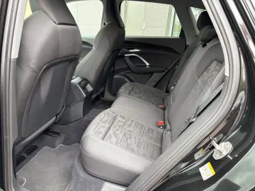 AUDI Q5 SUV TDI qu ACC AHK Navi Kamera