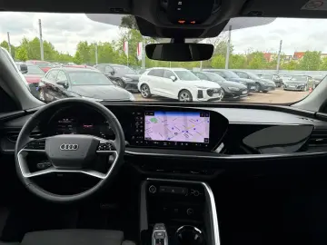 AUDI Q5 SUV TDI qu ACC AHK Navi Kamera