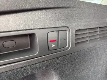 AUDI Q5 SUV TDI qu ACC AHK Navi Kamera
