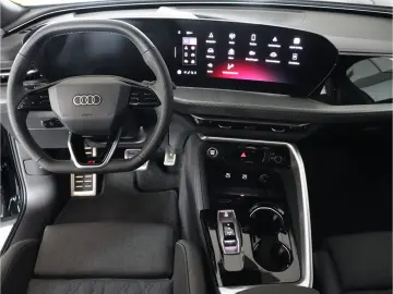 AUDI Q5 TFSI S tronic S Line AHK Sitzheizung