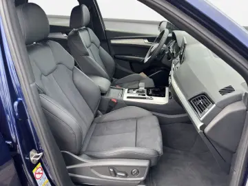 AUDI Q5 55 TFSIe quattro S-LINE NAVI-PLUS MATRIX KAME