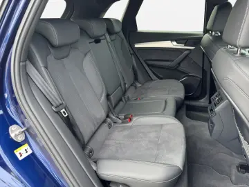 AUDI Q5 55 TFSIe quattro S-LINE NAVI-PLUS MATRIX KAME