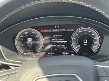 AUDI Q5 55 TFSIe S-LINE NAVI-PLUS MATRIX AHK PANO OPT