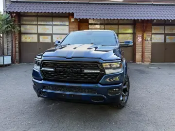DODGE V8 4X4 PANO 12 RADIO El.-TRITT AHK NAVI GARANTIE