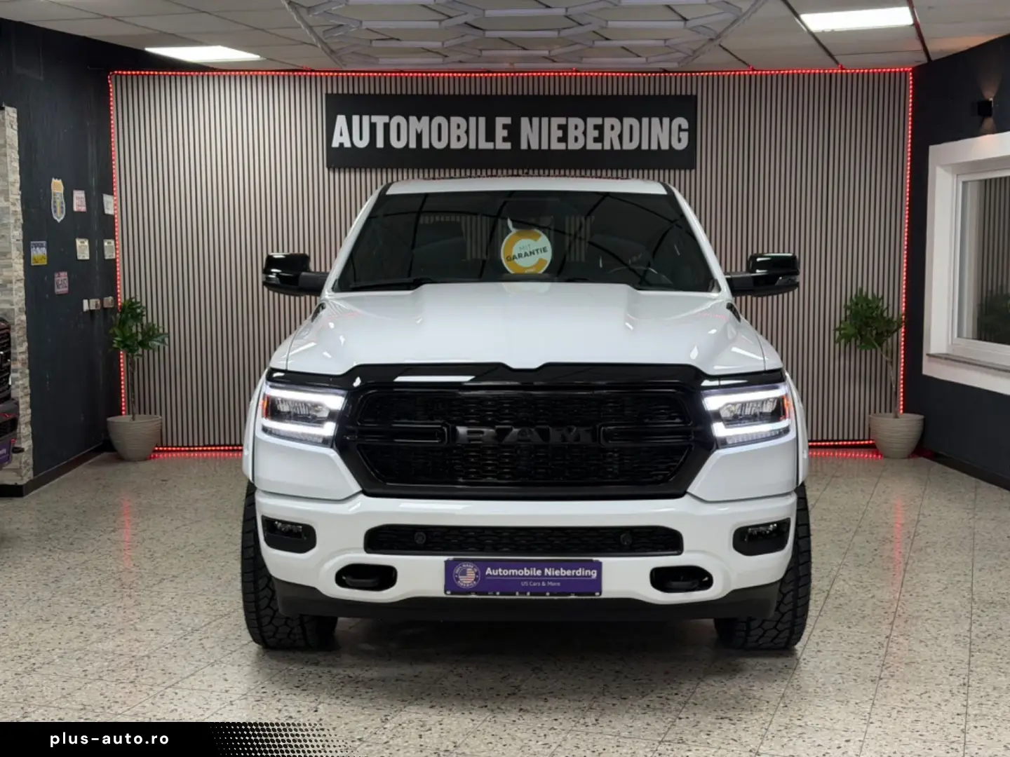 DODGE RAM 5.7 HEMI 4X4 Night.Edt   PANO   12 Zoll  LPG