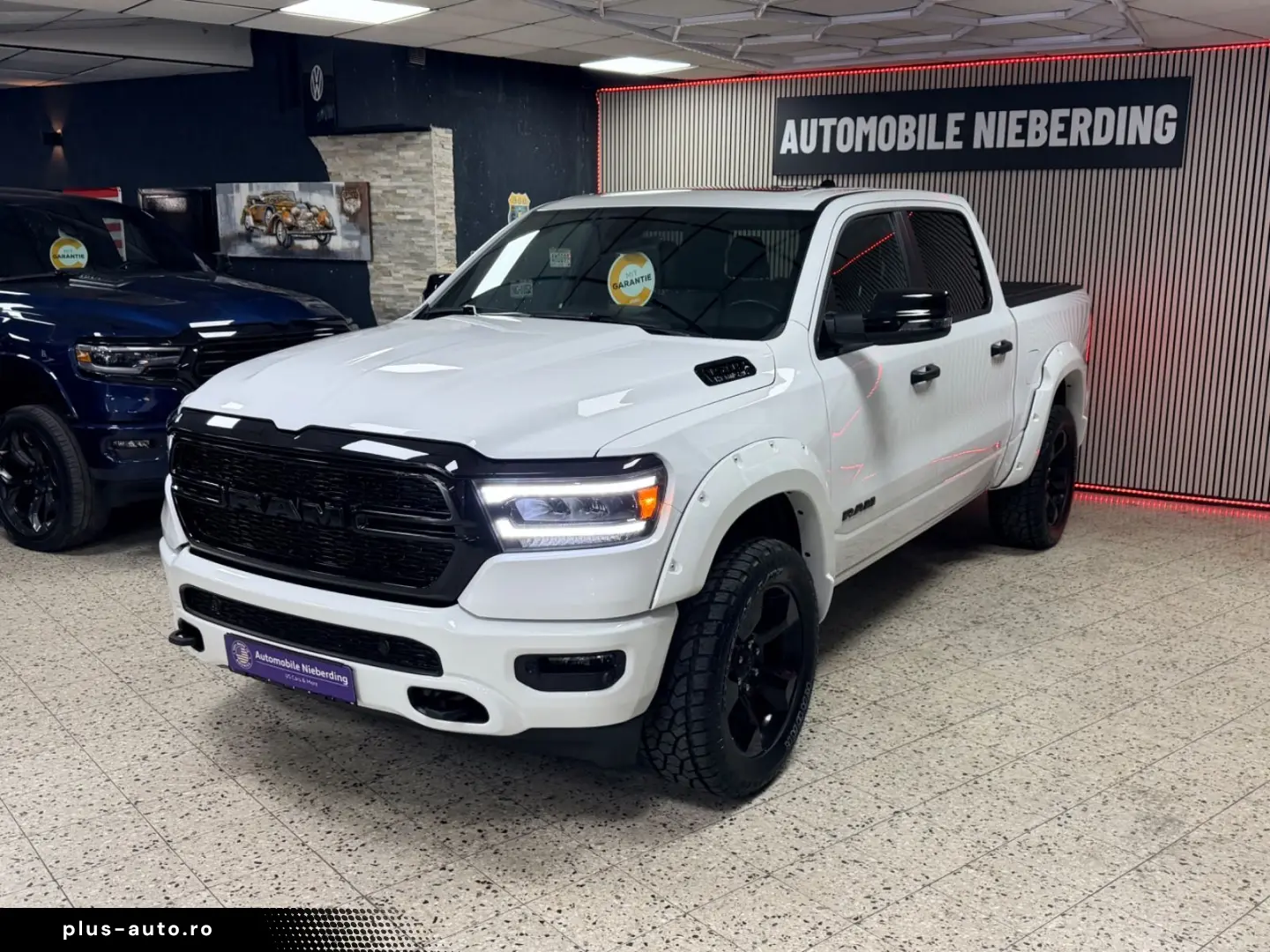 DODGE RAM 5.7 HEMI 4X4 Night.Edt   PANO   12 Zoll  LPG