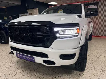 DODGE RAM 5.7 HEMI 4X4 Night.Edt   PANO   12 Zoll  LPG