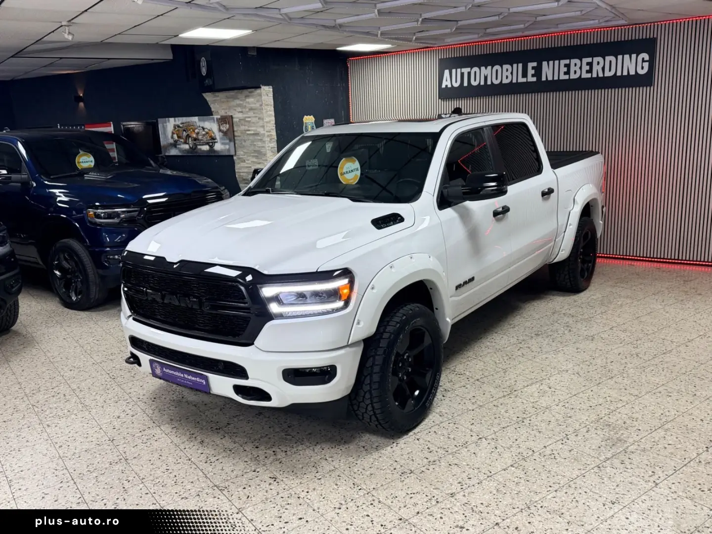 DODGE RAM 5.7 HEMI 4X4 Night.Edt   PANO   12 Zoll  LPG