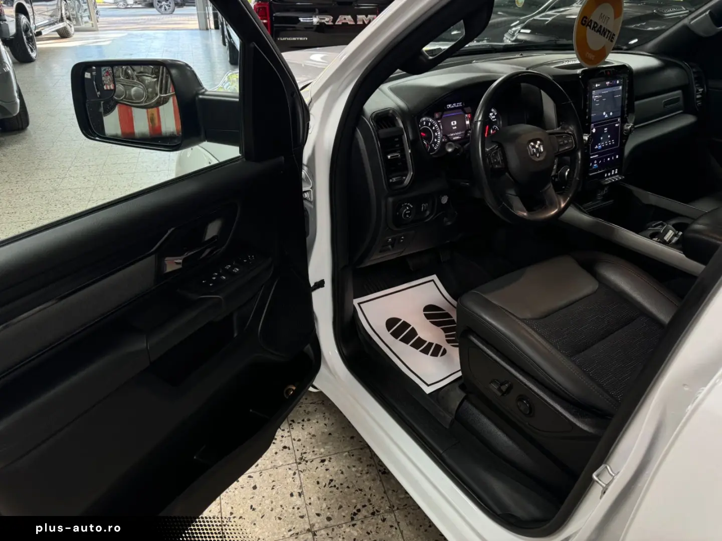 DODGE RAM 5.7 HEMI 4X4 Night.Edt   PANO   12 Zoll  LPG