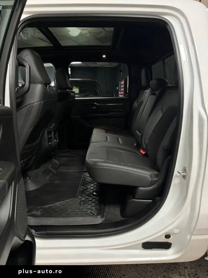DODGE RAM 5.7 HEMI 4X4 Night.Edt   PANO   12 Zoll  LPG