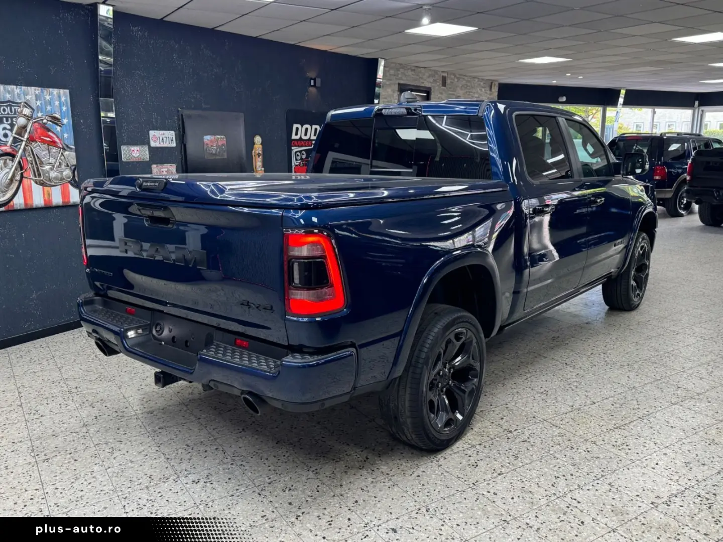 DODGE RAM 5.7 HEMI 4X4 LIMITED LCD TACHO PANO ACC 360