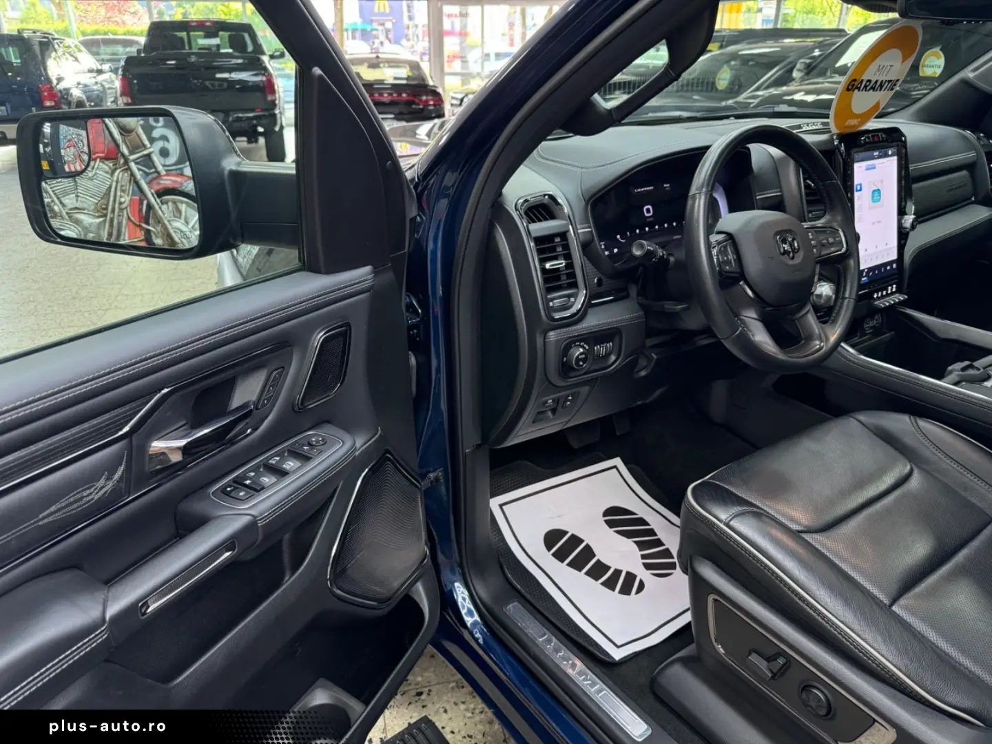 DODGE RAM 5.7 HEMI 4X4 LIMITED LCD TACHO PANO ACC 360