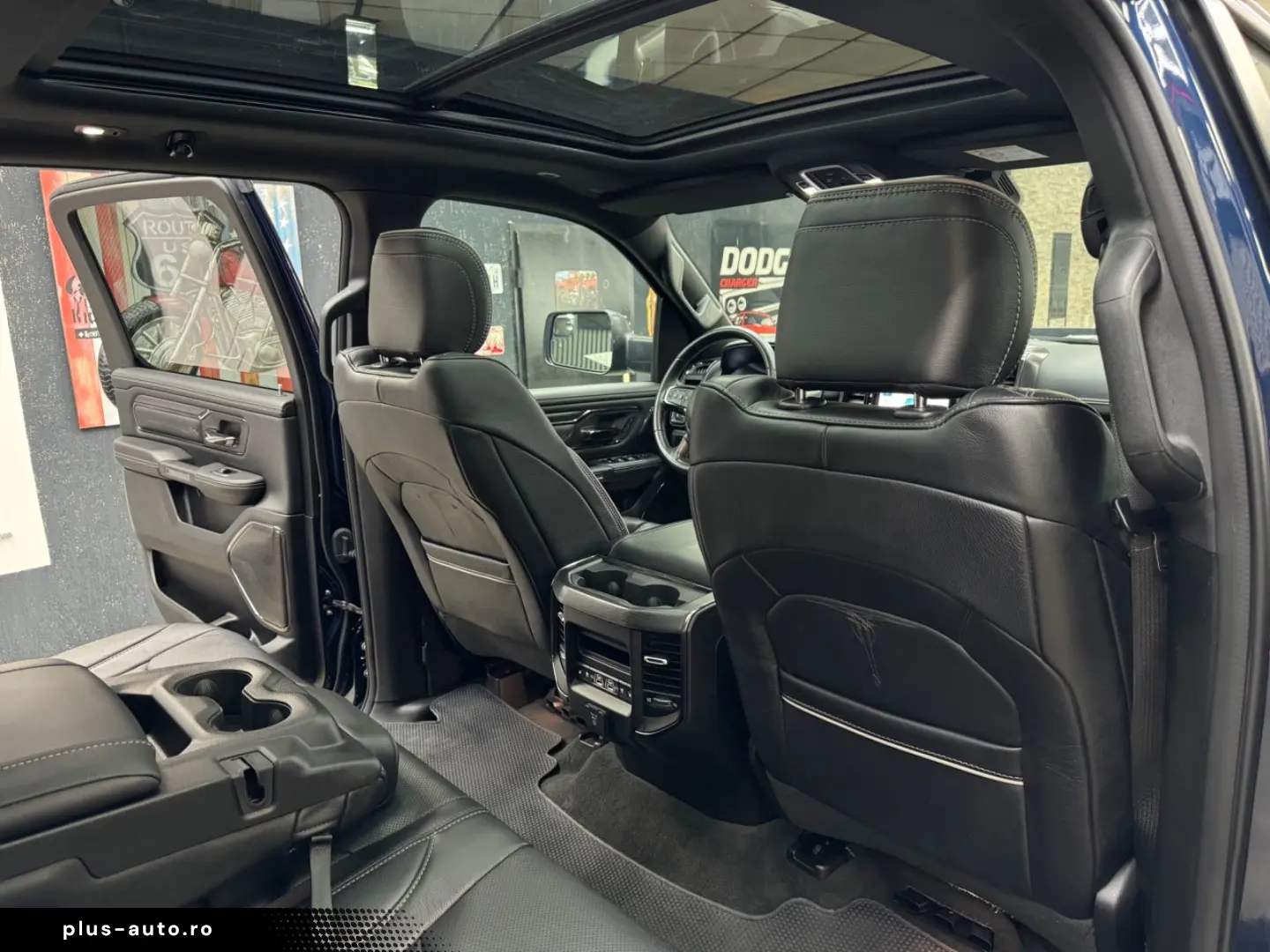 DODGE RAM 5.7 HEMI 4X4 LIMITED LCD TACHO PANO ACC 360