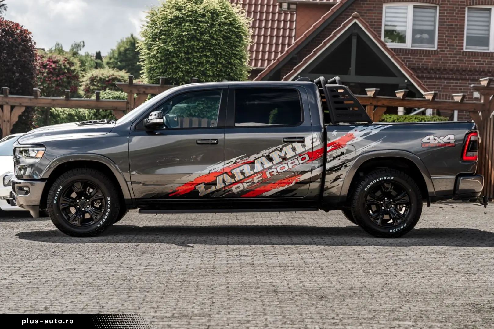 DODGE RAM5.7Laramie E-Torque LPG Navi 360 Dig-T Pano