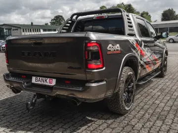 DODGE RAM5.7Laramie E-Torque LPG Navi 360 Dig-T Pano