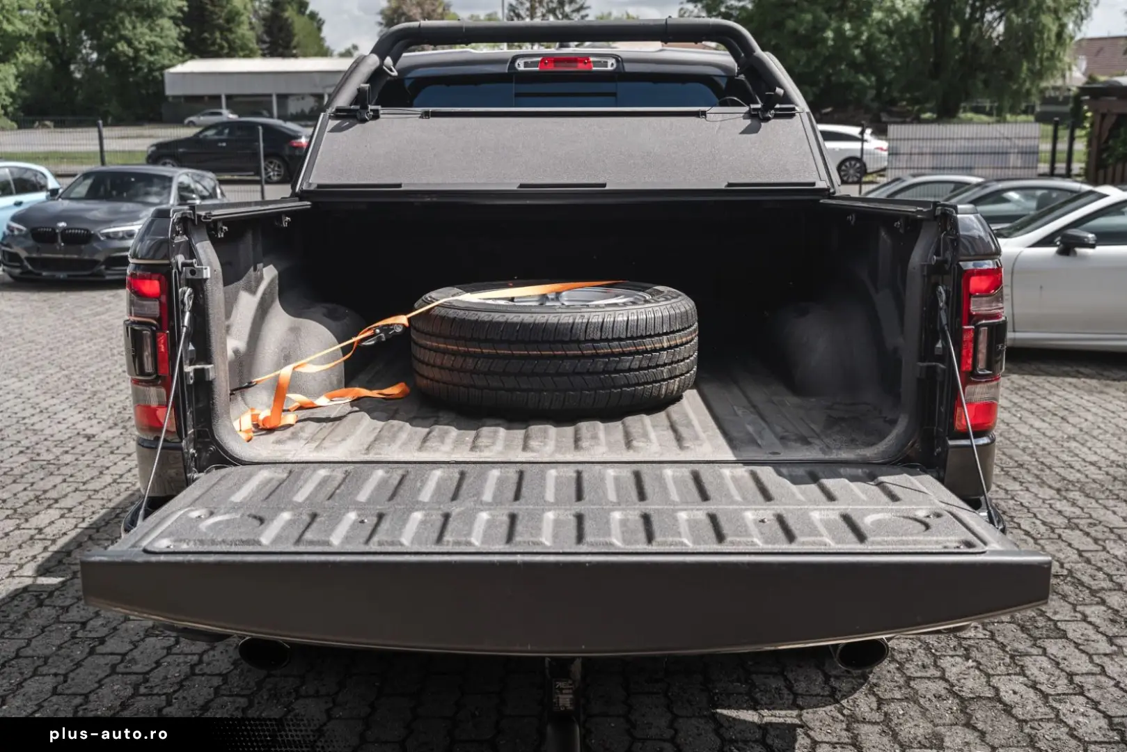 DODGE RAM5.7Laramie E-Torque LPG Navi 360 Dig-T Pano