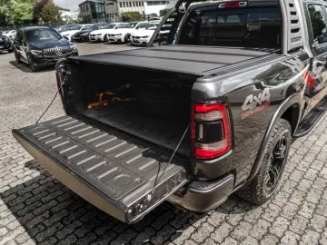 DODGE RAM5.7Laramie E-Torque LPG Navi 360 Dig-T Pano