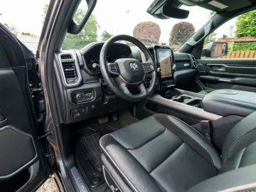 DODGE RAM5.7Laramie E-Torque LPG Navi 360 Dig-T Pano