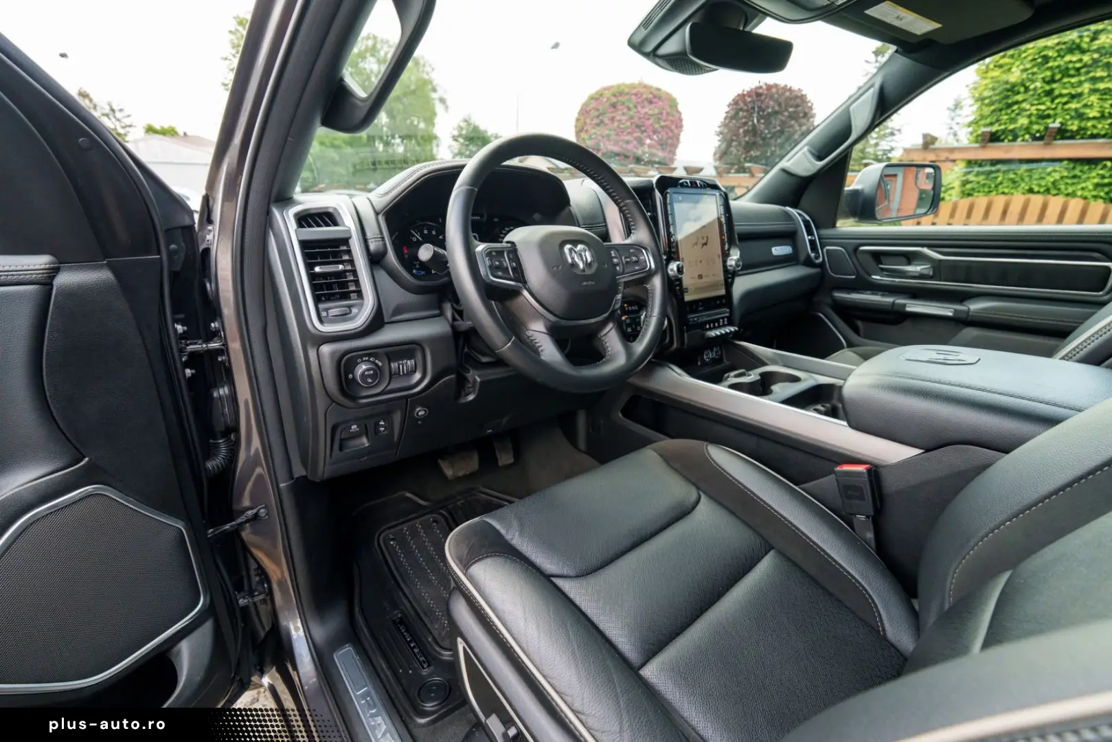 DODGE RAM5.7Laramie E-Torque LPG Navi 360 Dig-T Pano