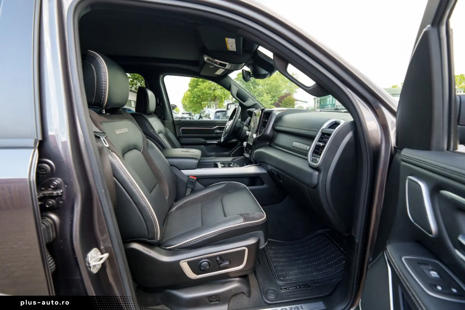 DODGE RAM5.7Laramie E-Torque LPG Navi 360 Dig-T Pano