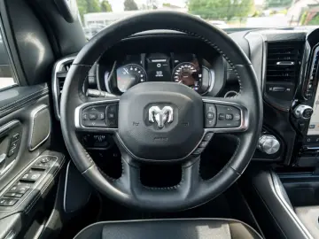 DODGE RAM5.7Laramie E-Torque LPG Navi 360 Dig-T Pano