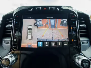 DODGE RAM5.7Laramie E-Torque LPG Navi 360 Dig-T Pano