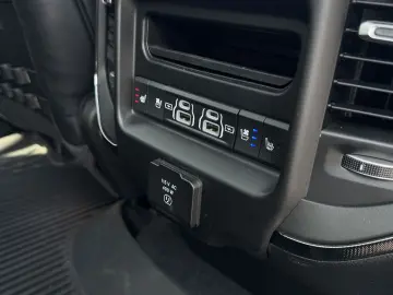 DODGE RAM 1500 RHO Hurrican RHO Rhino 5J.GARANTIE AHK