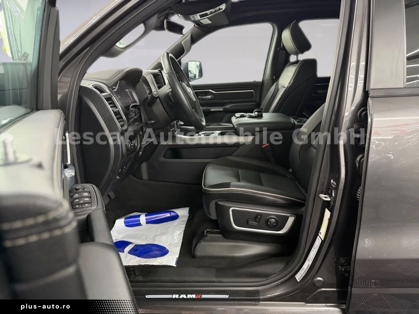 DODGE RAM 1500 Laramie Pick Up