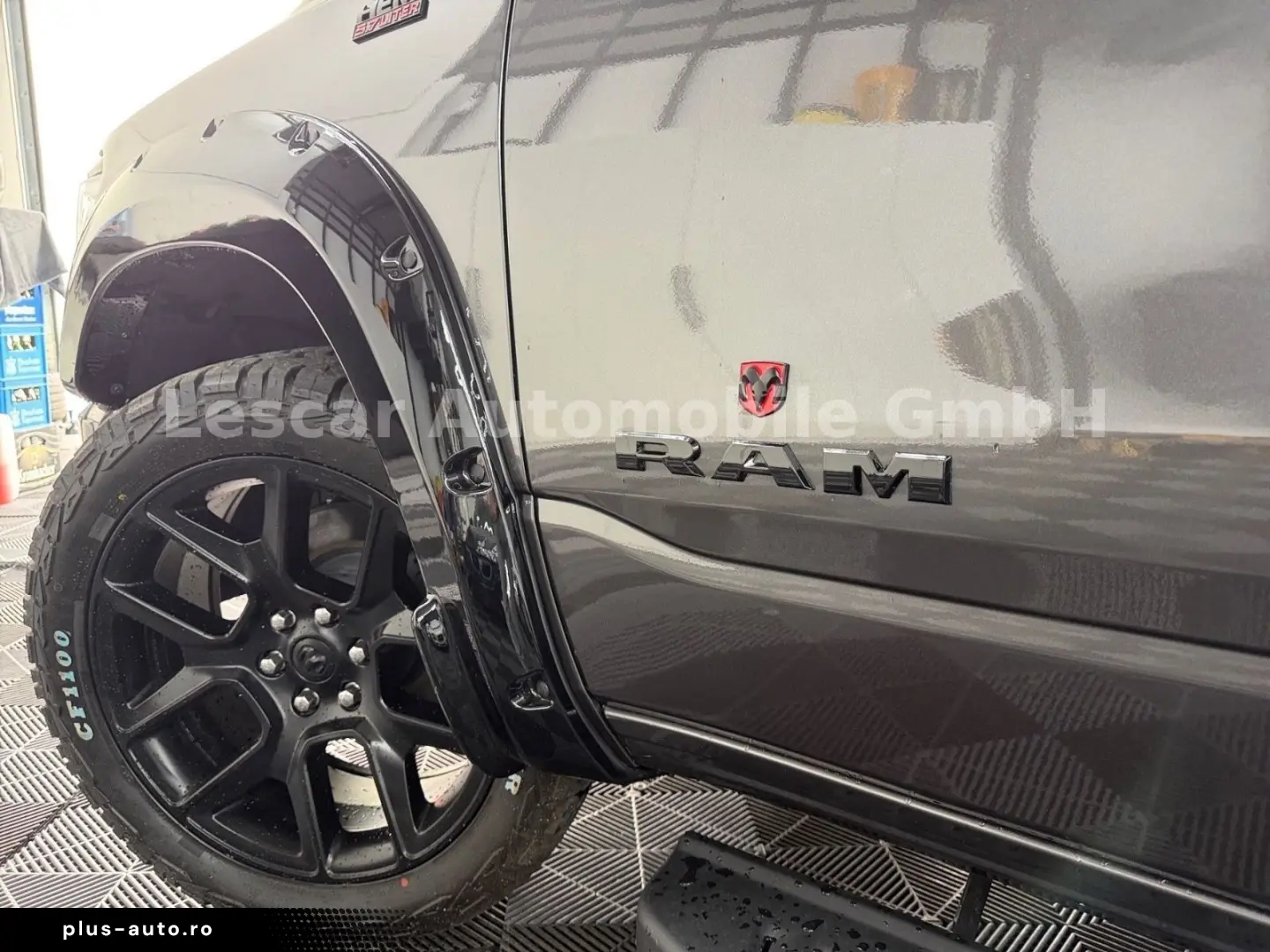 DODGE RAM 1500 Laramie Pick Up