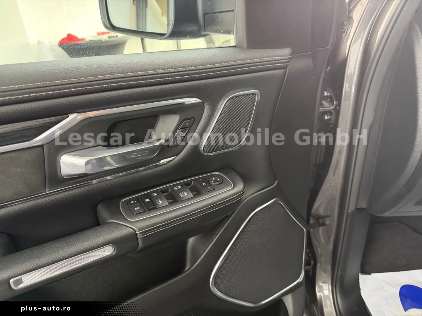 DODGE RAM 1500 Laramie Pick Up