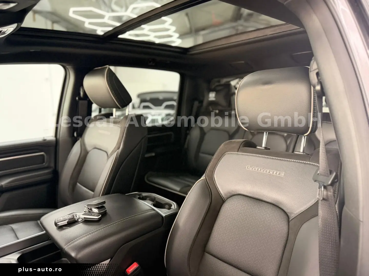 DODGE RAM 1500 Laramie Pick Up