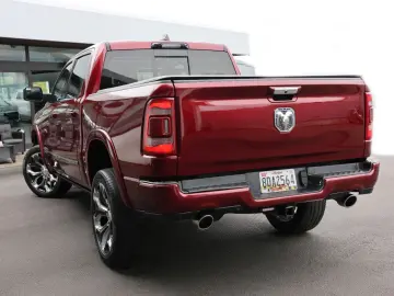DODGE RAM 1500 5.7 4x4 ACC HUD 360 H&K Luftfederung 22