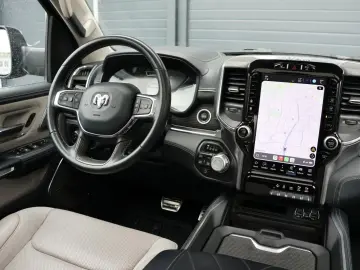 DODGE RAM 1500 5.7 4x4 ACC HUD 360 H&K Luftfederung 22