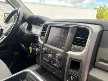 DODGE Dodge RAM 1500 Classic DS Big Horn Night Edition
