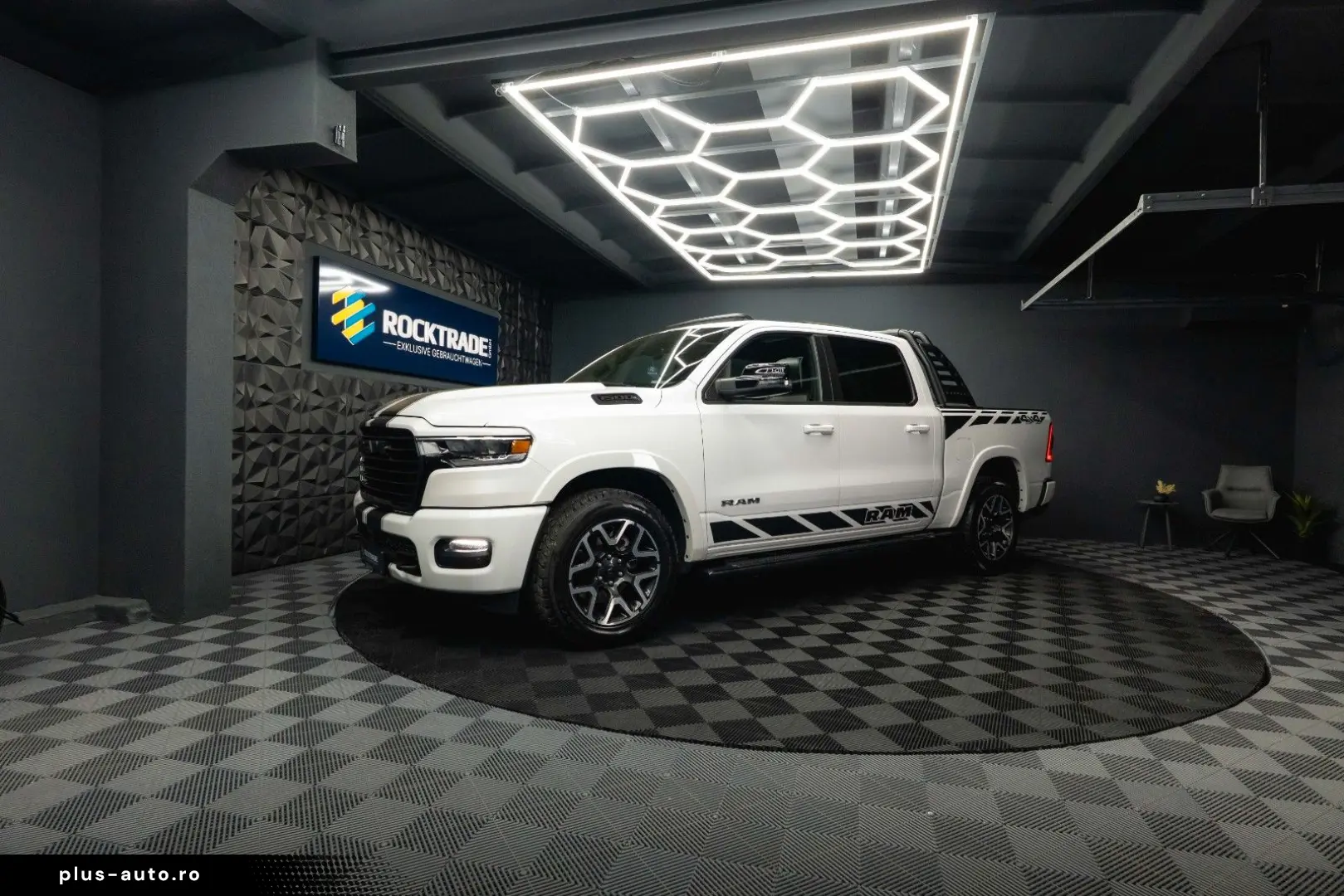 DODGE RAM 3.0 MY 25 TWIN TURBO LARAMIE Night Pano ACC