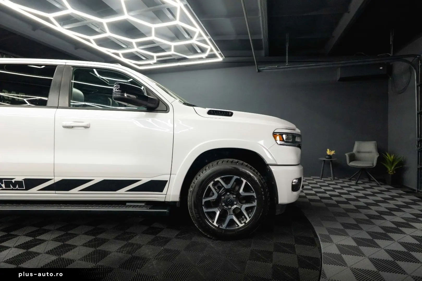 DODGE RAM 3.0 MY 25 TWIN TURBO LARAMIE Night Pano ACC