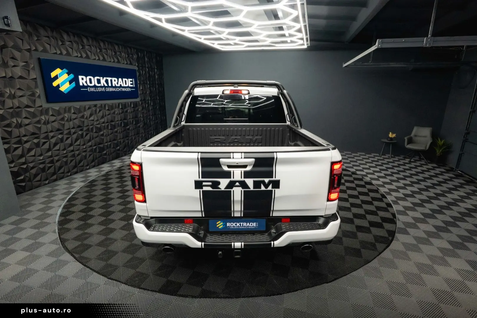 DODGE RAM 3.0 MY 25 TWIN TURBO LARAMIE Night Pano ACC