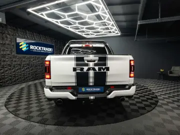 DODGE RAM 3.0 MY 25 TWIN TURBO LARAMIE Night Pano ACC