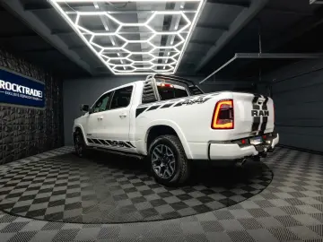 DODGE RAM 3.0 MY 25 TWIN TURBO LARAMIE Night Pano ACC