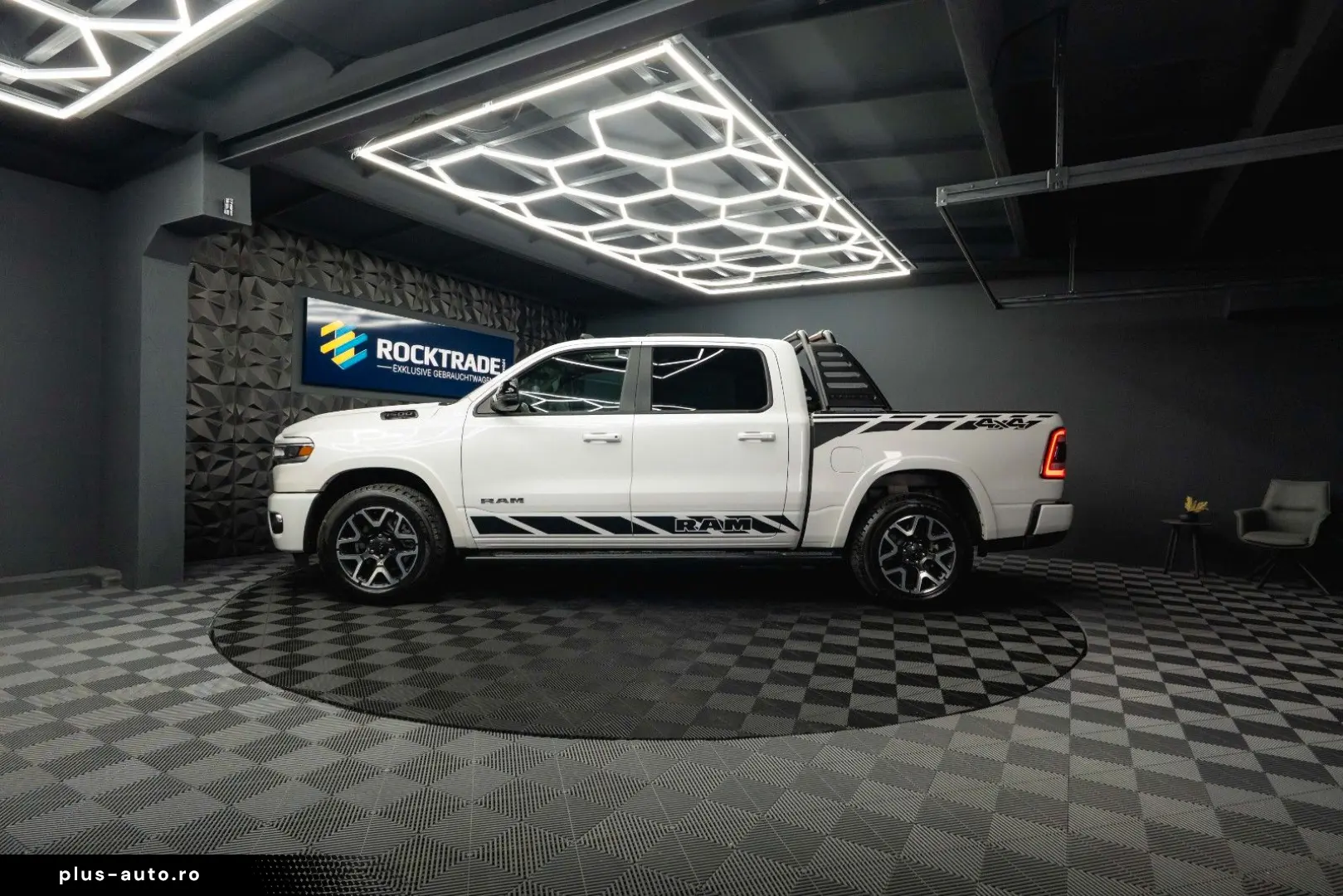 DODGE RAM 3.0 MY 25 TWIN TURBO LARAMIE Night Pano ACC