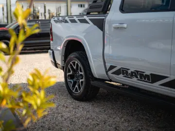 DODGE RAM 3.0 MY 25 TWIN TURBO LARAMIE Night Pano ACC