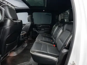 DODGE RAM 3.0 MY 25 TWIN TURBO LARAMIE Night Pano ACC
