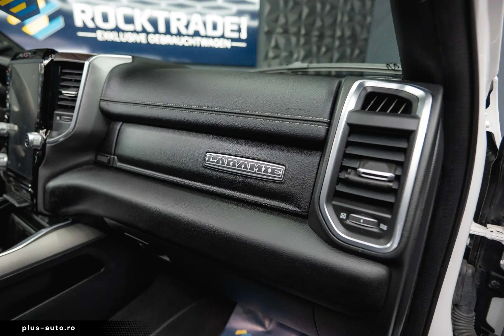 DODGE RAM 3.0 MY 25 TWIN TURBO LARAMIE Night Pano ACC