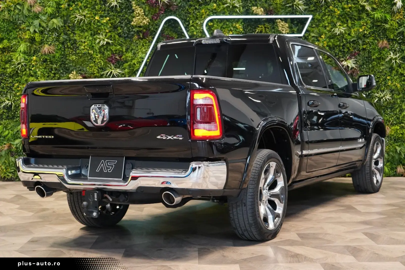 DODGE RAM 1500 5.7 V8 HEMI LIMITED H K 360 59.091€ NET