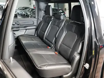 DODGE RAM 1500 5.7 V8 HEMI LIMITED H K 360 59.091€ NET