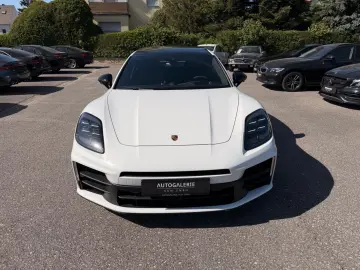 PORSCHE Panamera 4 E   MATRIX   SPORT-AGA   BEIF-DISPLAY