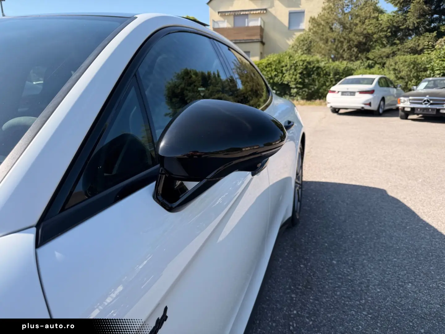 PORSCHE Panamera 4 E   MATRIX   SPORT-AGA   BEIF-DISPLAY