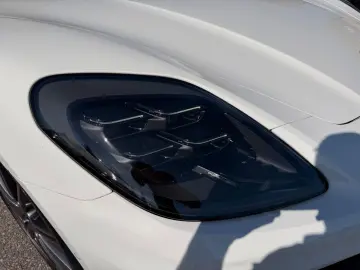 PORSCHE Panamera 4 E   MATRIX   SPORT-AGA   BEIF-DISPLAY