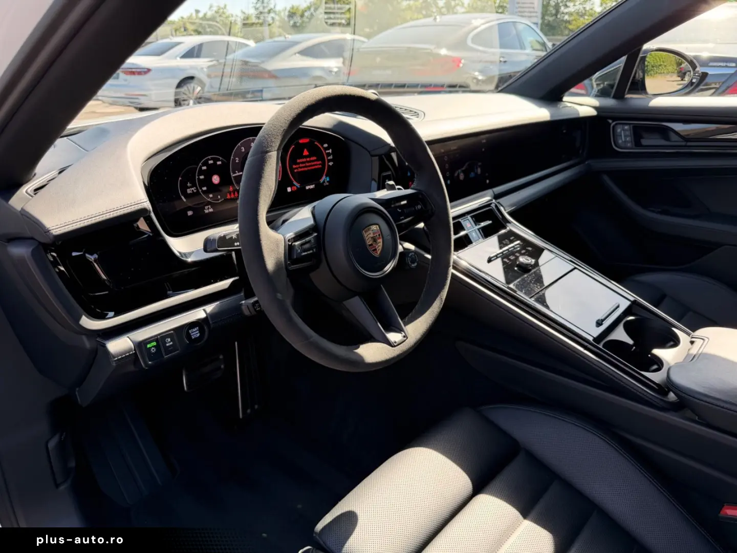 PORSCHE Panamera 4 E   MATRIX   SPORT-AGA   BEIF-DISPLAY